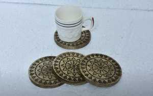 Mango <b>Wooden</b> Round Coasters with Bark Design Polished Finish Abstract Theme for Home <b>Table</b> Decor-Birthday Use - Product Image 5
