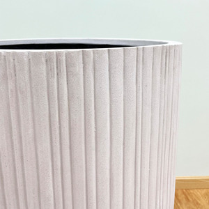 Jardinière Moderne Classique Écologique en Polystone avec Trou de Drainage pour Décoration de Jardin Domestique, Faite à la Main au Vietnam, Emballage Privé - Product Image 4