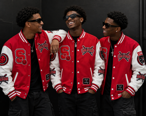 แจ็คเก็ตเบสบอลแบบ Varsity สีแดงขาวสั่งทำพิเศษ พรีเมียม ทำจากผ้าขนสัตว์ พร้อมป้ายปัก  ผู้ผลิตแบบ OEM/ODM - Product Image 5