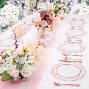 Set di 150 Pezzi di Stoviglie Monouso Oro Rosa Include 30 Piatti Fondi, 30 Piatti da Insalata e 90 Utensili per Feste e Decorazioni - Product Image 2