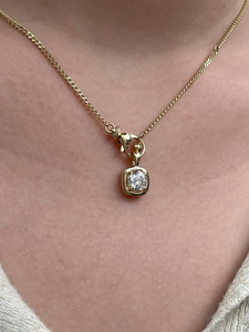 Pendentif Tendance en Or Massif 14K avec Diamant de Laboratoire 1 Carat, Sertissage Hybride Griffe-Sertie, Cadeau d'Anniversaire, de Mariage ou de Célébration - Product Image 1
