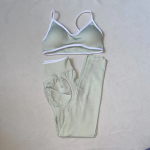 Women's Seamless 2-Piece Yoga Set <b>Halter</b> Strap Strapless <b>Neck</b> Sports <b>Bra</b> High Elastic Waist Leggings Solid Color Stretch Quick - Product Image 4