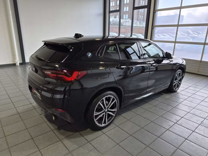 รถยนต์มือสอง ปี 2024 BMW 20i M Sport น้ำมันเบนซิน 4 สูบ 178 แรงม้า ยูโร 6d เกียร์อัตโนมัติ พวงมาลัยซ้าย - Product Image 2