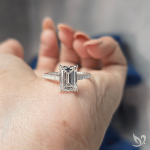 Anillo de Compromiso de Lujo con Diamante Cultivado en Laboratorio de Corte Esmeralda de 3CT, Banda Pavé Tipo Catedral, Certificado IGI, Oro Blanco de 10K, Aniversario, Boda - Product Image 5