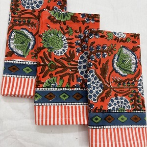 Serviettes modernes imprimées à la main, les plus vendues, jetables, 100 % coton blanc, 60x60 cm, personnalisables, pour usage en cuisine toute saison - Product Image 5