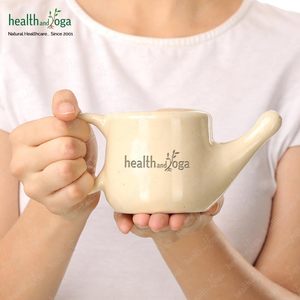 HealthAndYoga Flojar Pot à Neti en Céramique Jala, Conception Améliorée avec Support pour Bouchons Nasaux, Beige - Product Image 2