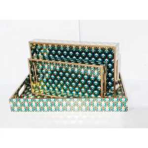 Bandeja de Servir Multifuncional de Madera con Diseño Moderno y Estampado Meena, Apta para Lavavajillas, Bandeja Decorativa para Mesa del Hogar - Product Image 1