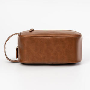 Sac de toilette de luxe en cuir PU pour hommes, trousse de rasage et de maquillage de voyage personnalisée en gros - Product Image 2