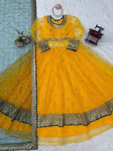 ชุดเดรสผ้าเน็ตเนื้อนุ่มสุดหรูหราจาก AARIKA TEXTILE ปักลายเลเฮนกาประดับเลื่อม โกต้า ปาตติ ผ้าคลุมไหล่ดูปัตตา คอลเลคชั่นชุดงานเลี้ยงสไตล์ชาติพันธุ์สุดสง่างาม - Product Image 6