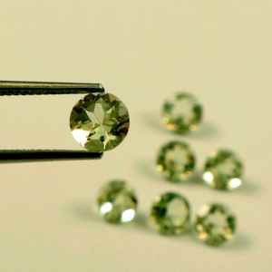 Piedra Preciosa Suelta de Amatista Verde Natural de 6x6 mm, Tallada y Calibrada, para Joyería, Calidad AAA++, Certificada por Terceros, Venta al Por Mayor - Product Image 2