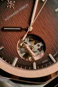 Montre automatique sportive mécanique résistante à l'eau en acier inoxydable avec fermoir caché à bouton poussoir saphir Alexander Ferros 9292D/08 - Product Image 5