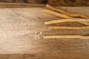 Bâtonnets de Miswak Naturels en Gros pour les Entreprises de Soins Bucco-Dentaires – Produit Traditionnel de Nettoyage des Dents pour la Vente au Détail et l'Approvisionnement Commercial - Product Image 2