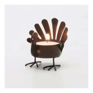 Support de bougie en métal design pour la veille de Noël, décoration de table, présentoirs de bougies festifs et accessoires de maison pour les fêtes - Product Image 1