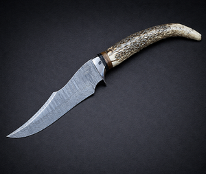 มีดเหล็กดามัสกัสทำมือพร้อมด้ามเขาสัตว์ |   ผู้จัดจำหน่ายมีดล่าสัตว์แบบตีขึ้นรูปด้วยมือ - Product Image 1