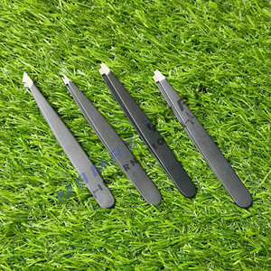 Pinzas de Acero Inoxidable Inclinadas con Punta Lisa para Injerto de Pestañas, Modelado de Cejas y Depilación de Barba, Precisión Profesional - Product Image 5