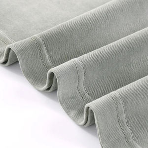 Camiseta de manga corta para hombre de 230G de alto gramaje, con efecto degradado, acabado suave, teñido directo por pulverización en prenda (PP), con lavado efecto nieve - Product Image 4