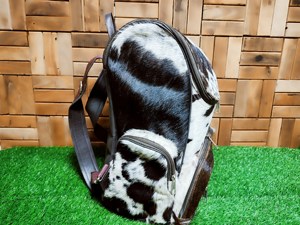 Sac à dos unisexe en cuir imperméable à poils, personnalisable en gros, avec double sangle, résistant à l'eau - Product Image 2