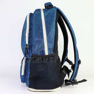 Bolsa de Animadoras ROBUST INDUSTRIES, Correas de Hombro Cómodas, Capacidad de 30-40L, Material de Nailon y Poliéster, Diseño Multiusos - Product Image 5