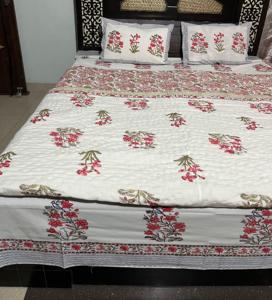 Parures de lit de luxe, draps de lit double de qualité supérieure, housses de coussin, couette, collection de cadeaux royaux pour la décoration de chambre à coucher, mariage, style moderne - Product Image 1