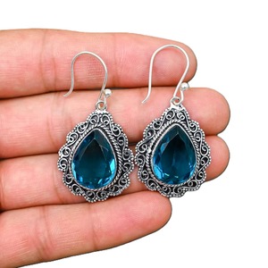 Boucles d'oreilles pendantes en topaze bleue, argent sterling 925, style antique, bijoux faits à la main - Product Image 5