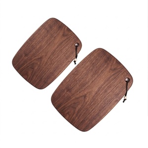 Tabla de cortar de madera de nogal macizo natural de alta calidad para uso en la cocina, bandeja para servir verduras y queso - Product Image 2