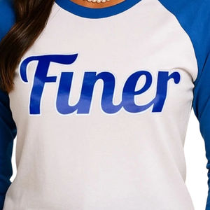 เสื้อยืดเบสบอลสีขาวแขนสีน้ำเงิน ชุดนักเรียนหญิง ผ้าฝ้าย สไตล์กรีก แฟชั่นลำลองสำหรับผู้หญิง ปักลาย - Product Image 3