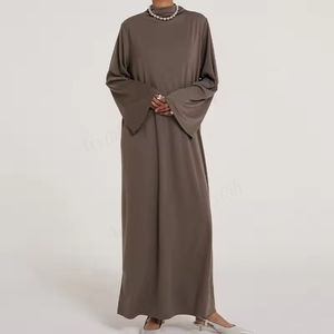 Robe maxi musulmane pour femmes avec logo brodé personnalisé, couleur unie, robe musulmane essentielle pour femmes, Eid Ramadan - Product Image 1