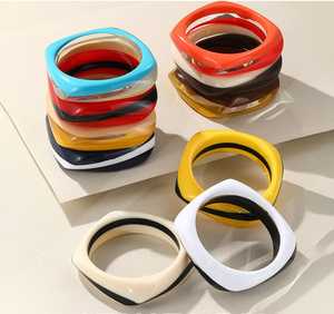 Brazalete de Cuentas de Resina Ecológicas Hechas a Mano en India con Diseño Personalizable, Joyería Clásica de Moda para Mujeres y Niñas, de la Mejor Calidad - Product Image 4