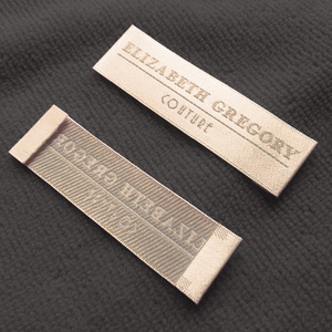Etiquetas tejidas Muller para cuello de camiseta, etiquetas termoadhesivas de damasco para ropa - Product Image 1