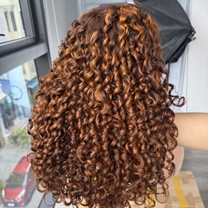 วิกผมแบบ Super Double Drawn ทรง Piano Pixie Curl ทำจากผมเวอร์จินแท้ เกรดพรีเมียมจากเวียดนาม พร้อมจัดส่งรวดเร็ว - Product Image 5