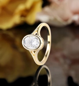 Oval Cut Moissanite 925 Sterling <b>Silver</b> Classic <b>Solitaire</b> Engagement <b>Ring</b> for Women Party & Wedding Jewelry Gift - Product Image 1