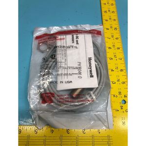 สวิตช์ตรวจจับระยะใกล้ Honeywell รุ่น 973AA3XM-A7T-L E64 - อุปกรณ์และอะไหล่เซมิคอนดักเตอร์ระดับโลกที่เชื่อถือได้ - Product Image 1