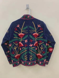 Chaqueta de terciopelo con bordado Suzani hecha a mano abrigo bohemio vintage chaqueta de invierno unisex - Product Image 3