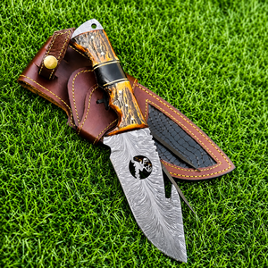 Cuchillo de acero de Damasco forjado a mano con mango de cuerno y funda de cuero, cuchillo para acampar al aire libre - Product Image 5