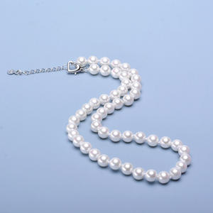 Collar de Perlas de Concha de Mar Tilian de 8 mm, Blanco, con Pequeñas Imperfecciones, Fuerte Brillo, con Cierre Extensible, Collar de Micro Pavé de Concha de Mar - Product Image 1