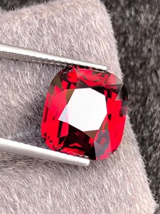 Natural <b>Red</b> Rhodolite Garnet Cushion Cut Loose Gemstone For Fine Jewelry Making Luxury Collector Gem - Product Image 4