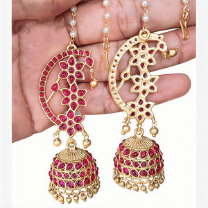 Pendientes Jhumki Tradicionales de Latón Chapado en Oro con Piedra de Ojo de Tigre y Perla, Estilo Candelabro Clásico Religioso Vintage - 10575571DP - Product Image 2