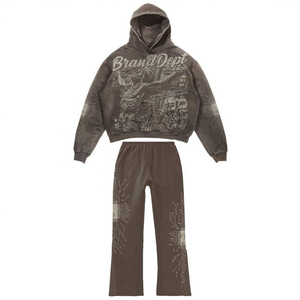 Ensemble sweat-shirt et pantalon de survêtement évasé vintage style streetwear avec design patchwork, logo brodé personnalisé, tissu doux et respirant - Product Image 1