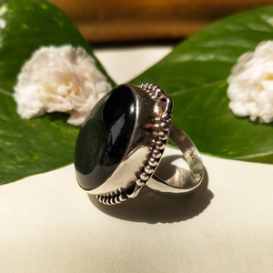 Grande bague en onyx noir, faite à la main, pour soulager l'anxiété, bijou pierre de naissance - Product Image 5