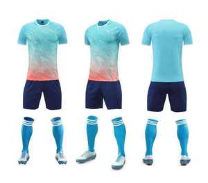 Fournisseur direct d'équipements de football, uniformes de football sublimés sur mesure, vêtements de sport de qualité supérieure pour clubs et équipes - Product Image 2