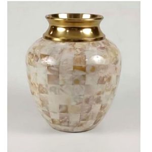 Vase en métal émaillé de luxe en forme de flamant rose, bord doré, pot de fleurs décoratif, centre de table artisanal, décoration de mariage et de maison - Product Image 3