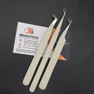 Pince à épiler japonaise en acier inoxydable personnalisée avec nom de marque Pince à épiler professionnelle testée à la main - Product Image 1