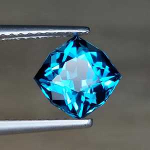 Topacio azul de Londres natural, corte cojín personalizado, piedra preciosa suelta, topacio azul intenso para la fabricación de joyas, anillos y colgantes. - Product Image 1