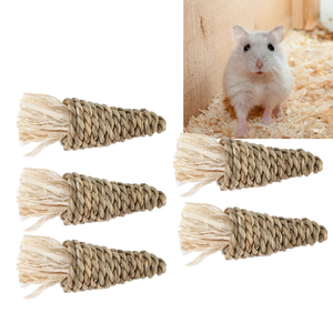 Juguete masticable de paja de caña de azúcar ecológico tejido a mano con forma de zanahoria para conejos, juguetes de zanahoria para animales pequeños de Vietnam - Product Image 3