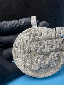 Colgante de Plata de Ley con Moissanita Redonda Brillante, Estilo Hip Hop de Lujo, Joyería para Raperos, Chapado en Oro de 18K, Personalizado - Product Image 3