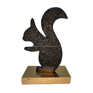 Sculpture décorative en aluminium avec finition or et noir pour la décoration de la maison Sculpture en métal Diwali Articles de cadeau - Product Image 2