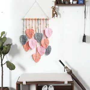 Colgante de pared de macramé bohemio con patrón tejido agrega un toque único a la decoración moderna - Product Image 5