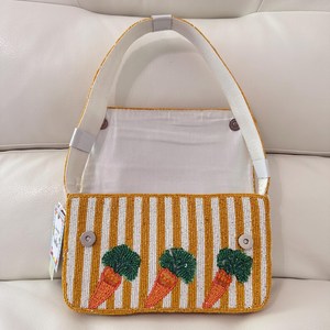 Bolso de Mano Bordado a Mano en Algodón con Patrón de Zanahoria, Forma Rectangular, Recuerdo Textil - Product Image 2