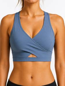 Conjunto de Shorts y Sujetador Deportivo Ligero y Ecológico de Alta Sujeción para Mujer, Tirantes Ajustables, Tejido Transpirable de Secado Rápido, Bolsillo con Cremallera - Product Image 4