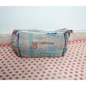 Trousse de Maquillage Grande Taille en Tissu Kantha 100% Coton Pur avec Motif à Pompons, Fermeture Éclair, Écologique, Durable, et Poignée Souple - Product Image 6
